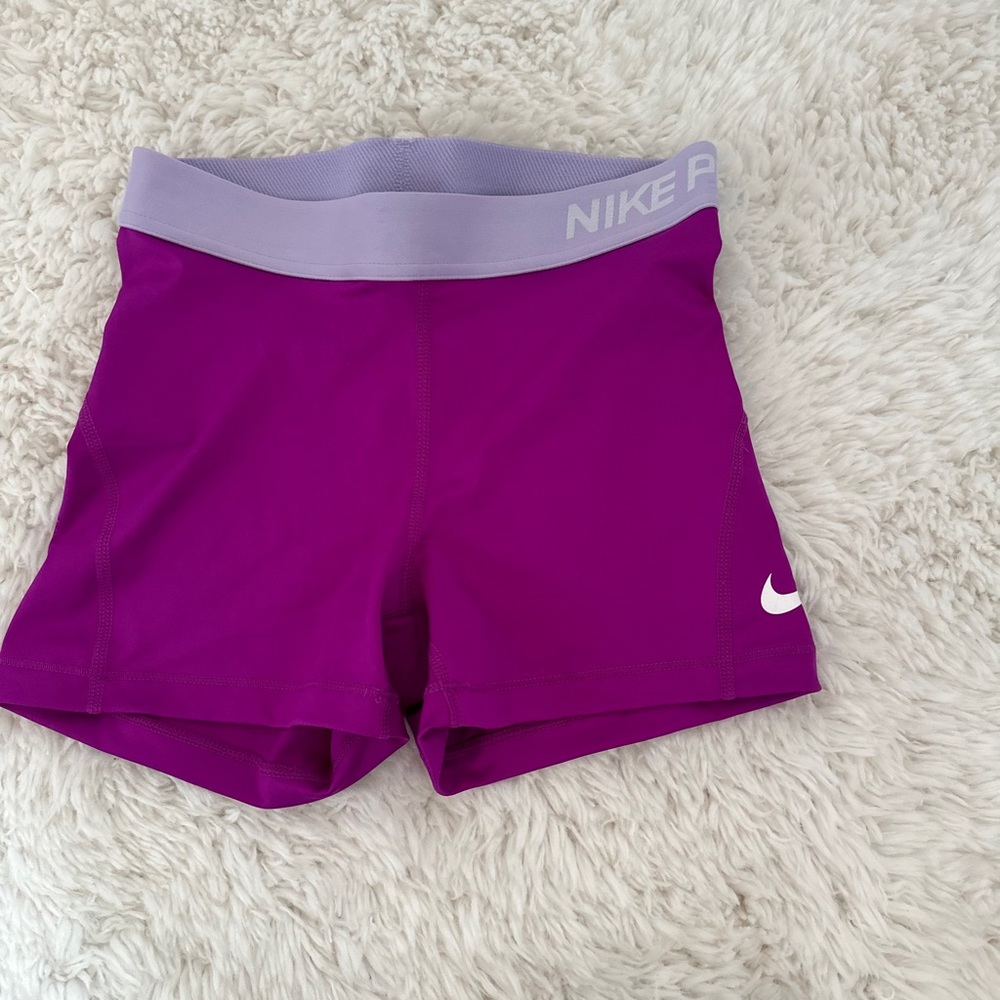 size S nike pros